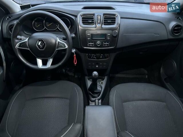 Белый Рено Сандеро, объемом двигателя 1 л и пробегом 135 тыс. км за 8000 $, фото 15 на Automoto.ua