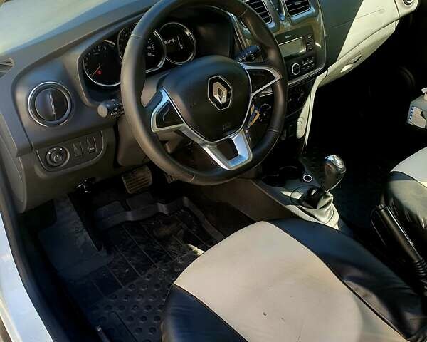 Білий Рено Сандеро, об'ємом двигуна 0.9 л та пробігом 180 тис. км за 9500 $, фото 13 на Automoto.ua