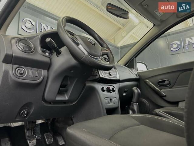Белый Рено Сандеро, объемом двигателя 1.46 л и пробегом 76 тыс. км за 8900 $, фото 27 на Automoto.ua