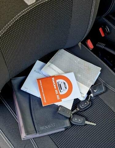 Білий Рено Сандеро, об'ємом двигуна 0.9 л та пробігом 13 тис. км за 9650 $, фото 66 на Automoto.ua