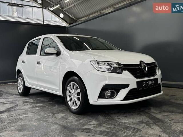 Белый Рено Сандеро, объемом двигателя 1.46 л и пробегом 76 тыс. км за 8900 $, фото 21 на Automoto.ua