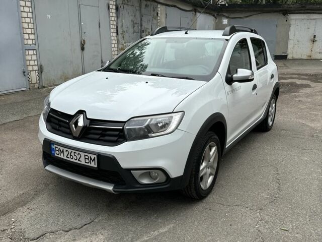 Белый Рено Сандеро, объемом двигателя 0.9 л и пробегом 276 тыс. км за 7500 $, фото 2 на Automoto.ua