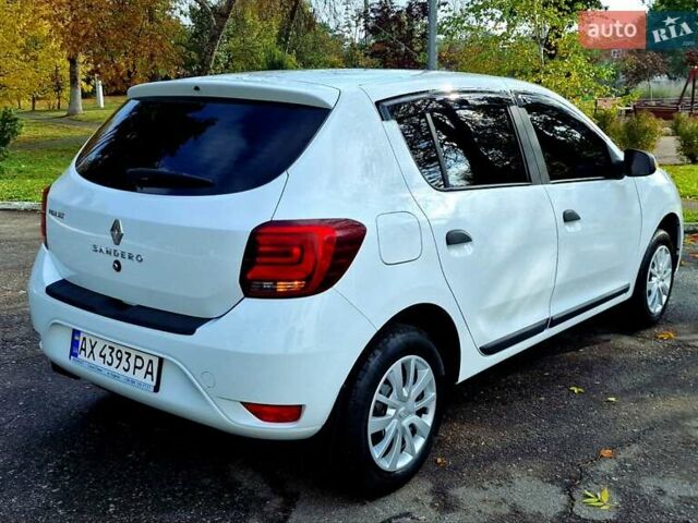 Білий Рено Сандеро, об'ємом двигуна 0.9 л та пробігом 13 тис. км за 9650 $, фото 16 на Automoto.ua