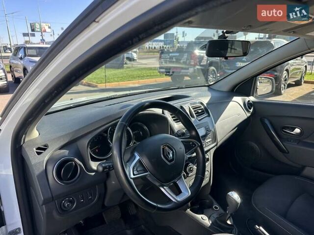 Белый Рено Сандеро, объемом двигателя 0.9 л и пробегом 106 тыс. км за 9300 $, фото 15 на Automoto.ua
