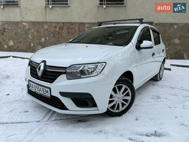 Белый Рено Сандеро, объемом двигателя 1 л и пробегом 133 тыс. км за 8300 $, фото 13 на Automoto.ua