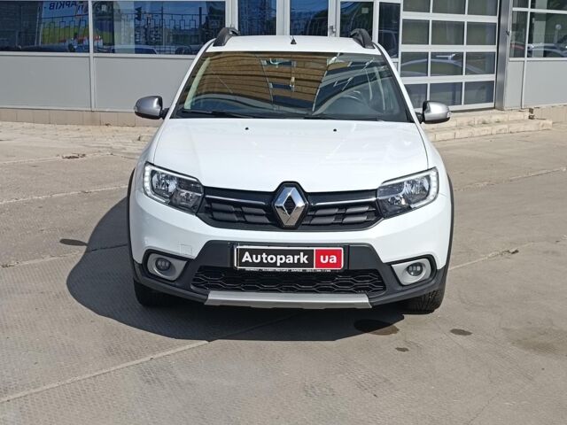 Белый Рено Сандеро, объемом двигателя 1.5 л и пробегом 80 тыс. км за 11290 $, фото 1 на Automoto.ua