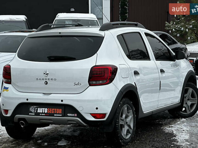 Білий Рено Сандеро, об'ємом двигуна 1.46 л та пробігом 92 тис. км за 13300 $, фото 6 на Automoto.ua