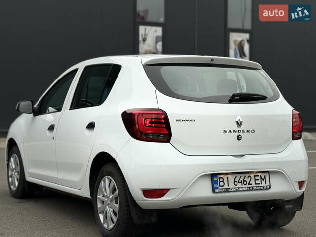 Белый Рено Сандеро, объемом двигателя 1 л и пробегом 102 тыс. км за 6800 $, фото 14 на Automoto.ua