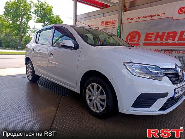 Білий Рено Сандеро, об'ємом двигуна 1.5 л та пробігом 89 тис. км за 11000 $, фото 5 на Automoto.ua