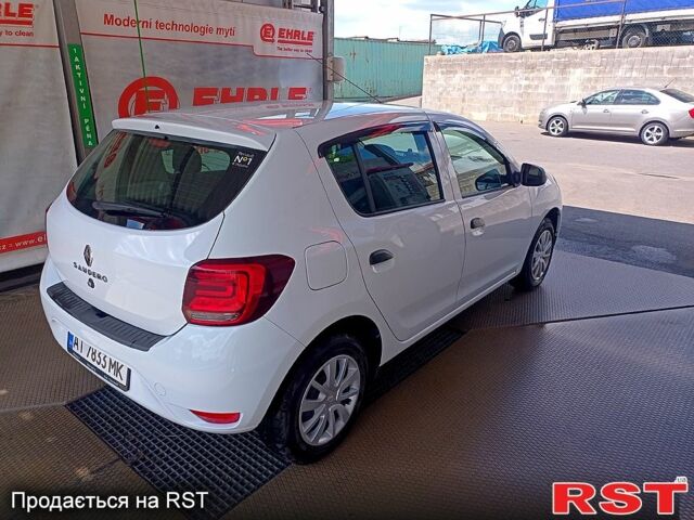 Білий Рено Сандеро, об'ємом двигуна 1.5 л та пробігом 89 тис. км за 11000 $, фото 6 на Automoto.ua