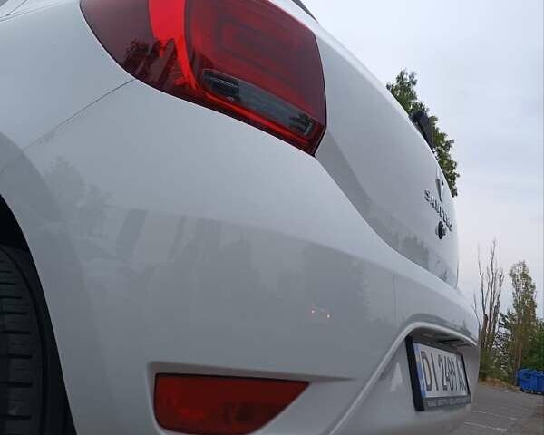 Белый Рено Сандеро, объемом двигателя 1 л и пробегом 57 тыс. км за 7000 $, фото 44 на Automoto.ua