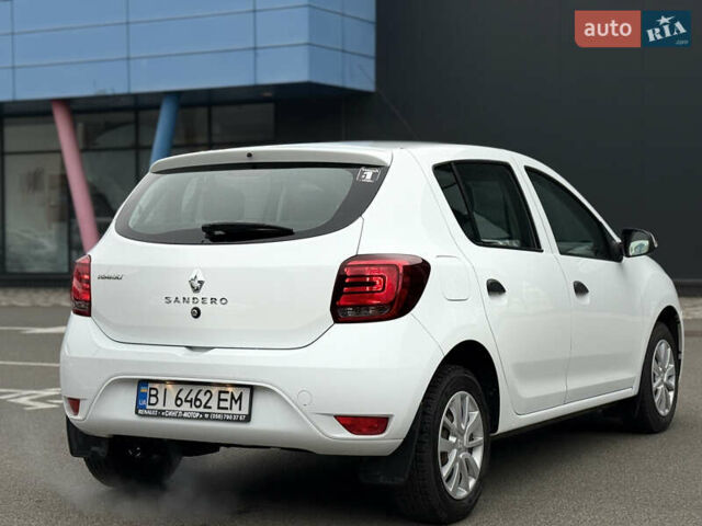 Белый Рено Сандеро, объемом двигателя 1 л и пробегом 102 тыс. км за 6800 $, фото 15 на Automoto.ua