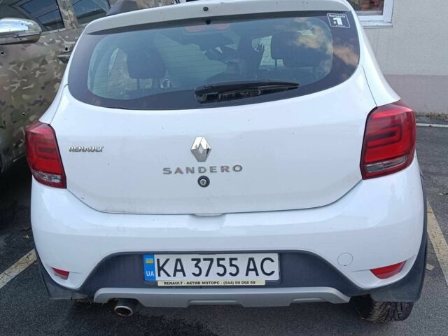 Белый Рено Сандеро, объемом двигателя 1 л и пробегом 100 тыс. км за 1300 $, фото 1 на Automoto.ua
