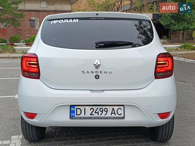Білий Рено Сандеро, об'ємом двигуна 1 л та пробігом 57 тис. км за 7000 $, фото 36 на Automoto.ua