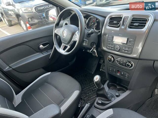 Белый Рено Сандеро, объемом двигателя 0.9 л и пробегом 111 тыс. км за 7736 $, фото 20 на Automoto.ua