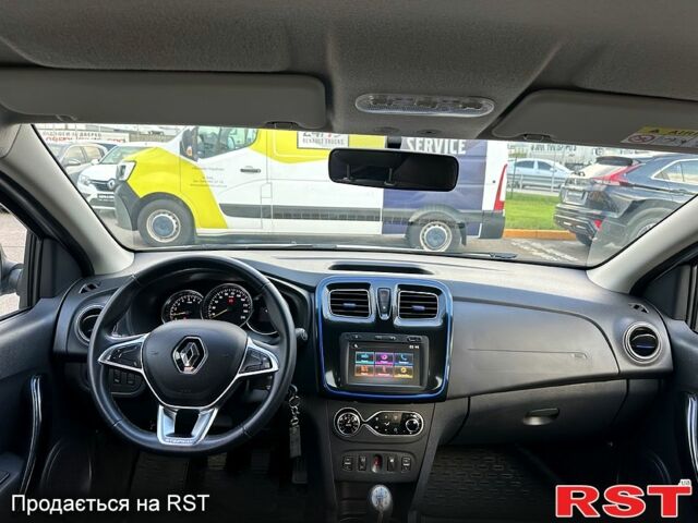 Белый Рено Сандеро, объемом двигателя 1.5 л и пробегом 48 тыс. км за 12900 $, фото 5 на Automoto.ua