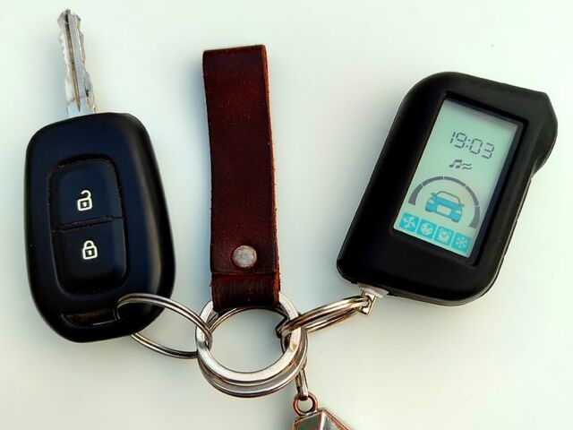 Рено Сандеро 2020 в Кропивницком (Кировограде) на Automoto.ua Белый Рено Сандеро, объемом двигателя 0.9 л и пробегом 50 тыс. км за 10500 $, фото 7 на Automoto.ua