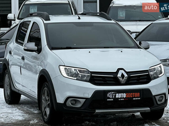 Білий Рено Сандеро, об'ємом двигуна 1.46 л та пробігом 92 тис. км за 13300 $, фото 5 на Automoto.ua