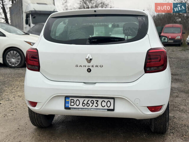 Білий Рено Сандеро, об'ємом двигуна 1 л та пробігом 36 тис. км за 9300 $, фото 16 на Automoto.ua