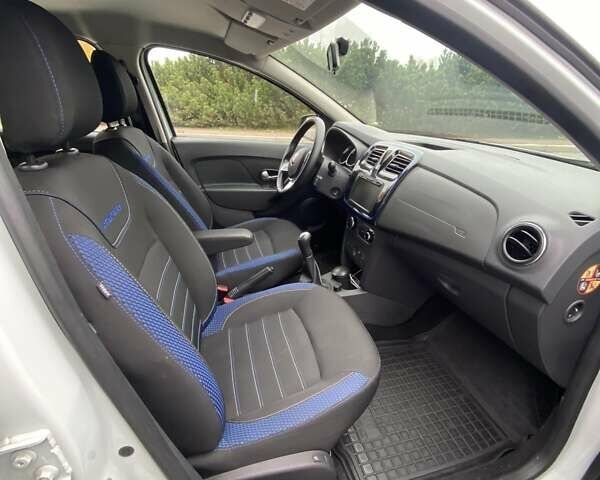 Белый Рено Сандеро, объемом двигателя 1.46 л и пробегом 58 тыс. км за 13300 $, фото 10 на Automoto.ua