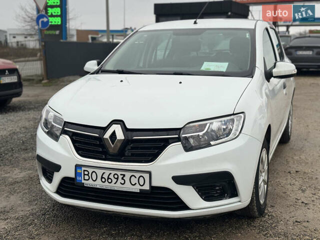 Білий Рено Сандеро, об'ємом двигуна 1 л та пробігом 36 тис. км за 9300 $, фото 33 на Automoto.ua
