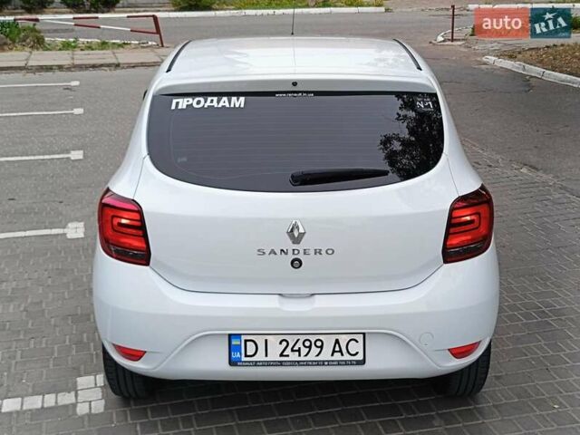 Белый Рено Сандеро, объемом двигателя 1 л и пробегом 57 тыс. км за 7000 $, фото 37 на Automoto.ua