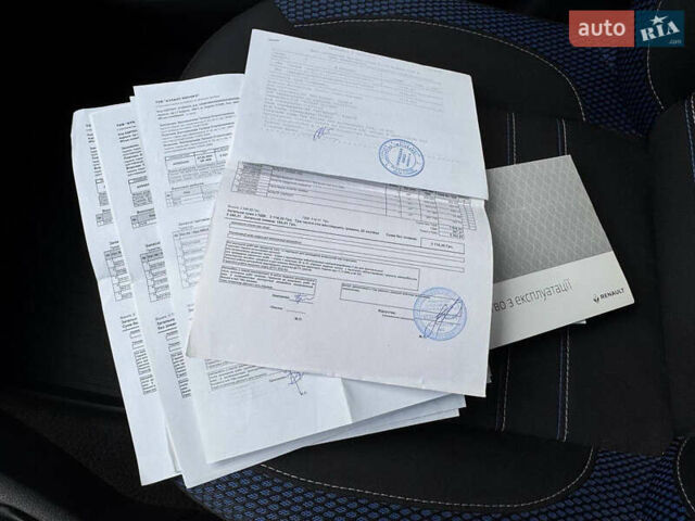 Білий Рено Сандеро, об'ємом двигуна 0.9 л та пробігом 50 тис. км за 11600 $, фото 31 на Automoto.ua