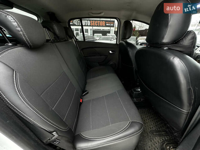 Білий Рено Сандеро, об'ємом двигуна 1.46 л та пробігом 92 тис. км за 13300 $, фото 28 на Automoto.ua