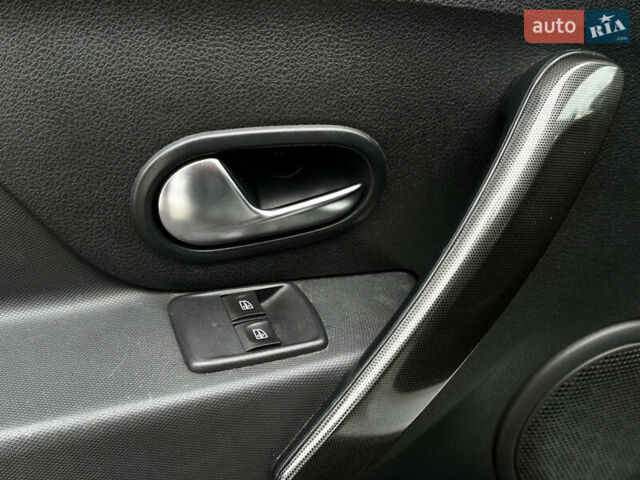 Білий Рено Сандеро, об'ємом двигуна 1.46 л та пробігом 92 тис. км за 13300 $, фото 11 на Automoto.ua