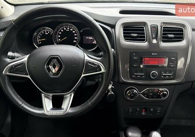 Белый Рено Сандеро, объемом двигателя 0.9 л и пробегом 77 тыс. км за 10419 $, фото 8 на Automoto.ua