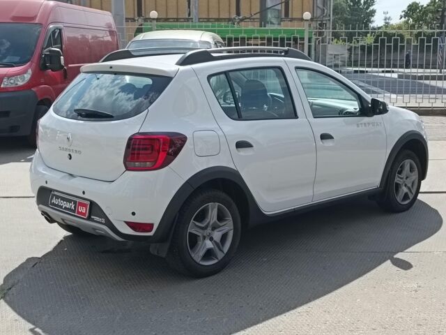 Белый Рено Сандеро, объемом двигателя 1.5 л и пробегом 80 тыс. км за 11290 $, фото 9 на Automoto.ua