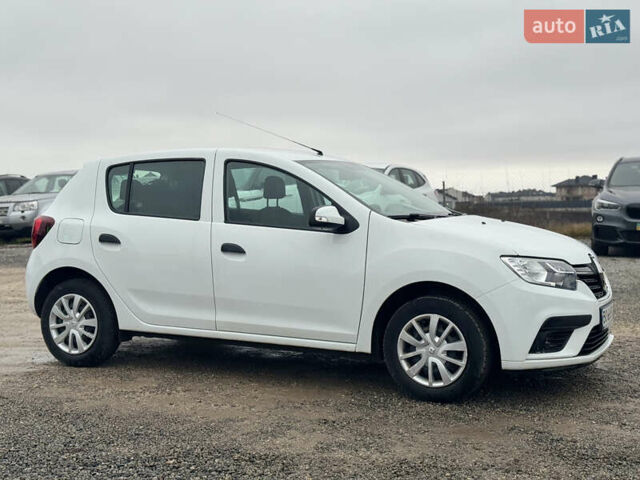 Білий Рено Сандеро, об'ємом двигуна 1 л та пробігом 36 тис. км за 9300 $, фото 24 на Automoto.ua