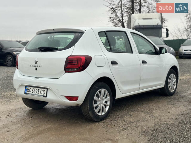 Білий Рено Сандеро, об'ємом двигуна 1 л та пробігом 36 тис. км за 9300 $, фото 20 на Automoto.ua
