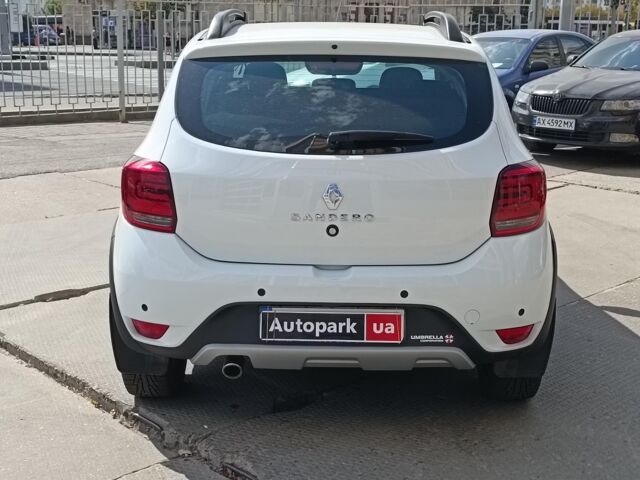 Белый Рено Сандеро, объемом двигателя 1.5 л и пробегом 80 тыс. км за 11290 $, фото 8 на Automoto.ua