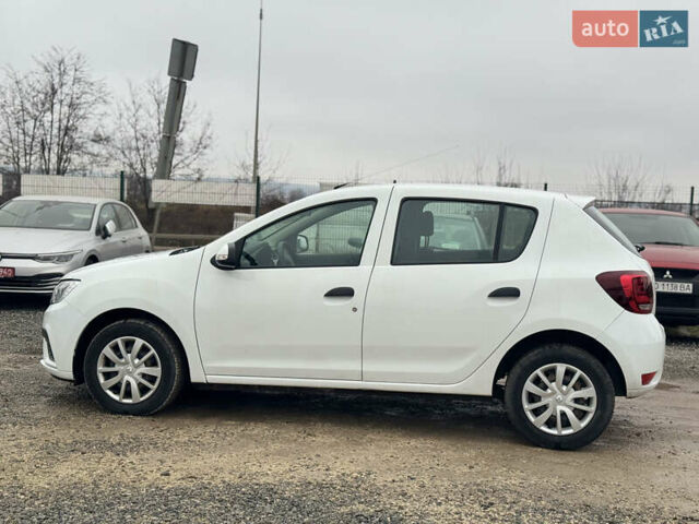 Білий Рено Сандеро, об'ємом двигуна 1 л та пробігом 36 тис. км за 9300 $, фото 9 на Automoto.ua