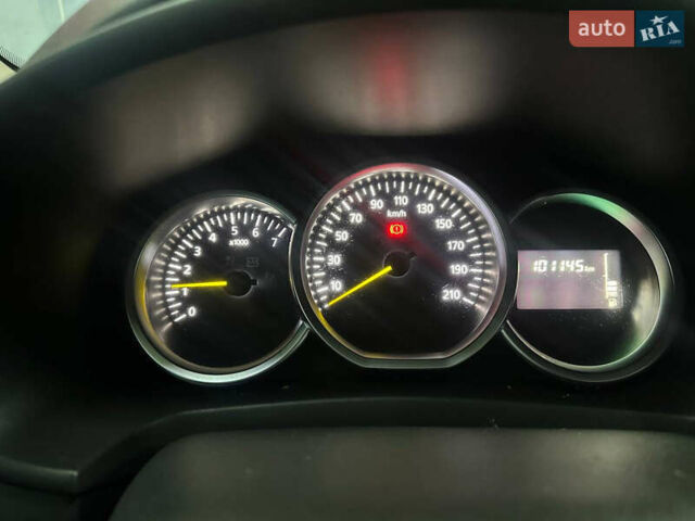 Белый Рено Сандеро, объемом двигателя 0.9 л и пробегом 101 тыс. км за 9550 $, фото 10 на Automoto.ua