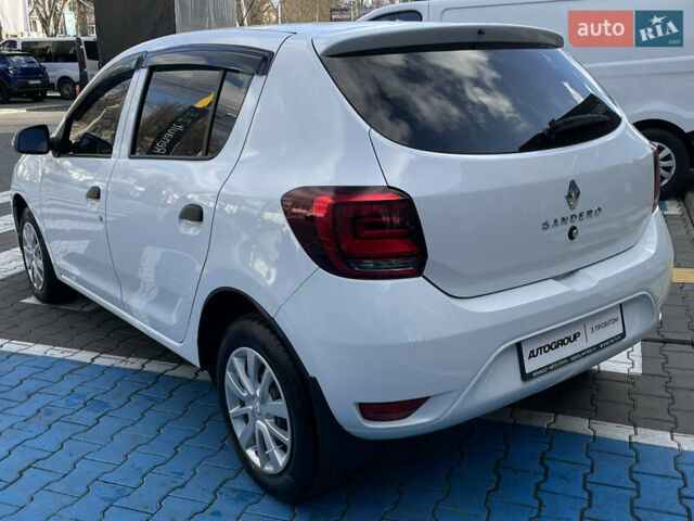 Білий Рено Сандеро, об'ємом двигуна 0.9 л та пробігом 56 тис. км за 8500 $, фото 6 на Automoto.ua
