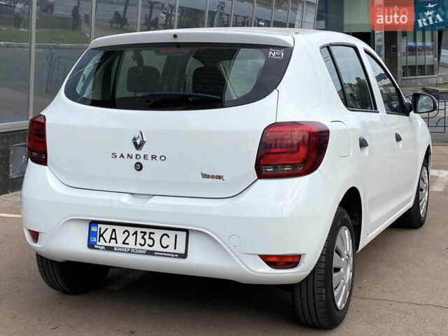 Рено Сандеро 2021 в Киеве на Automoto.ua Белый Рено Сандеро, объемом двигателя 1 л и пробегом 85 тыс. км за 7900 $, фото 13 на Automoto.ua
