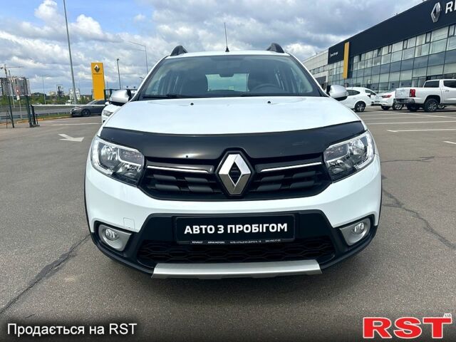 Белый Рено Сандеро, объемом двигателя 1.5 л и пробегом 34 тыс. км за 12500 $, фото 1 на Automoto.ua