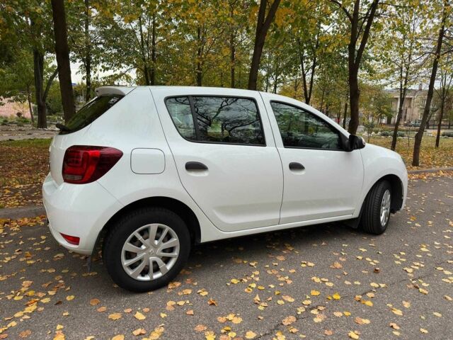 Білий Рено Сандеро, об'ємом двигуна 1 л та пробігом 99 тис. км за 7999 $, фото 3 на Automoto.ua