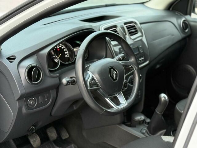 Білий Рено Сандеро, об'ємом двигуна 0.9 л та пробігом 110 тис. км за 10599 $, фото 8 на Automoto.ua