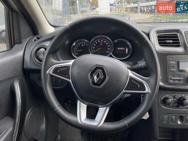Рено Сандеро 2021 в Киеве на Automoto.ua Белый Рено Сандеро, объемом двигателя 1 л и пробегом 85 тыс. км за 7900 $, фото 24 на Automoto.ua