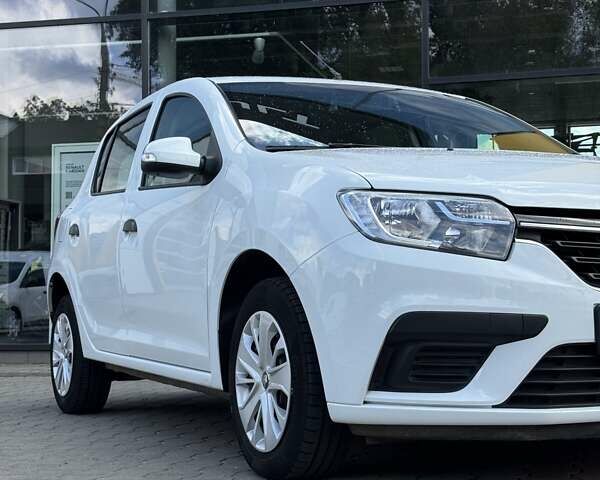 Білий Рено Сандеро, об'ємом двигуна 0.9 л та пробігом 37 тис. км за 10300 $, фото 11 на Automoto.ua