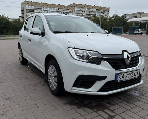 Рено Сандеро 2021 в Киеве на Automoto.ua Белый Рено Сандеро, объемом двигателя 1 л и пробегом 85 тыс. км за 7900 $, фото 3 на Automoto.ua