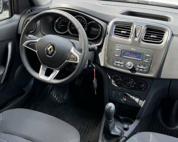Білий Рено Сандеро, об'ємом двигуна 0.9 л та пробігом 37 тис. км за 10300 $, фото 14 на Automoto.ua