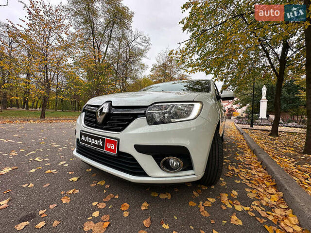 Рено Сандеро 2021 в Запорожье на Automoto.ua Белый Рено Сандеро, объемом двигателя 1 л и пробегом 99 тыс. км за 7999 $, фото 1 на Automoto.ua