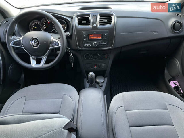 Білий Рено Сандеро, об'ємом двигуна 0.9 л та пробігом 56 тис. км за 8500 $, фото 10 на Automoto.ua