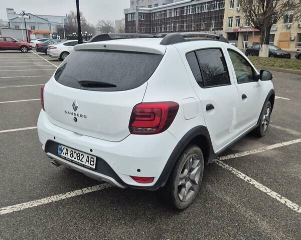 Білий Рено Сандеро, об'ємом двигуна 1.46 л та пробігом 75 тис. км за 13200 $, фото 2 на Automoto.ua