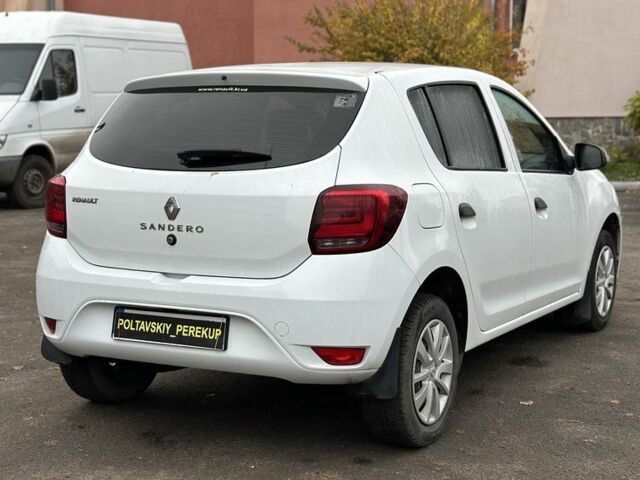 Белый Рено Сандеро, объемом двигателя 1 л и пробегом 51 тыс. км за 8000 $, фото 5 на Automoto.ua