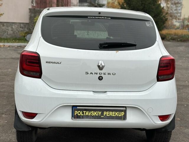 Белый Рено Сандеро, объемом двигателя 1 л и пробегом 51 тыс. км за 8000 $, фото 4 на Automoto.ua